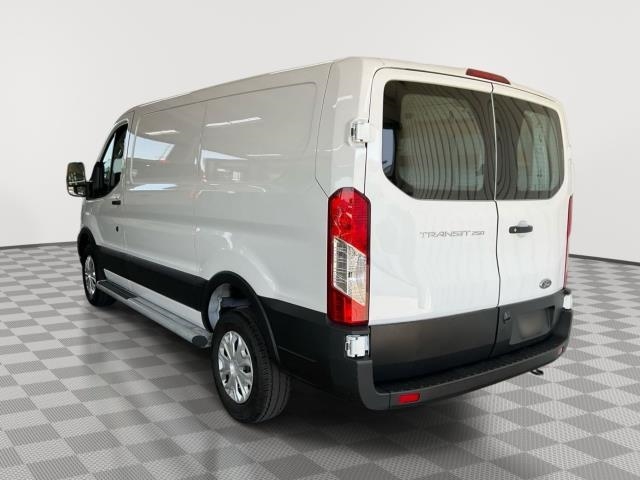 FORD TRANSIT 250 - 3