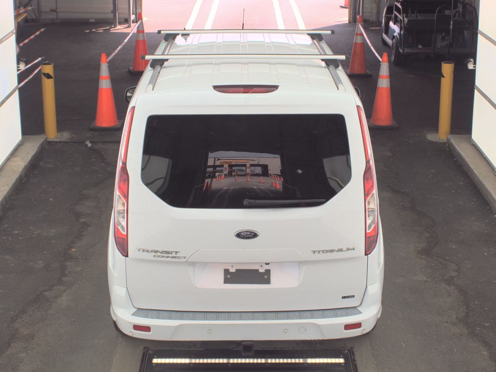 FORD TRANSIT CONNECT - 6