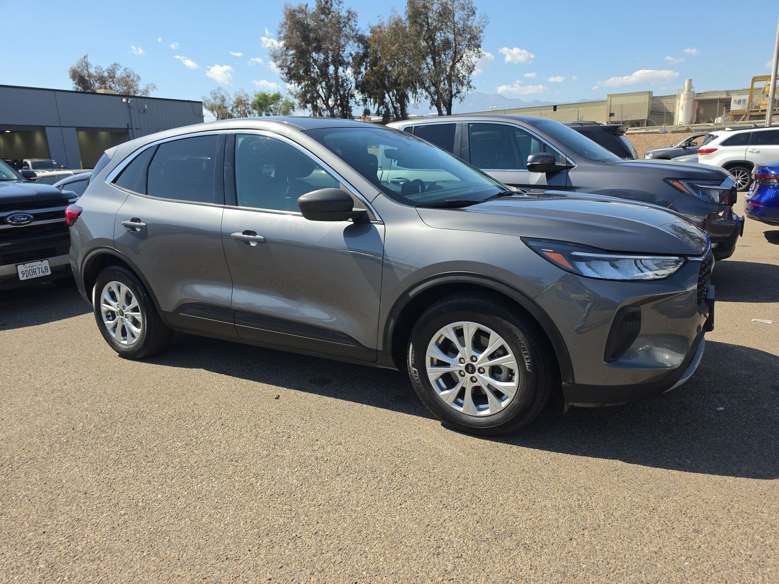 FORD ESCAPE - 4