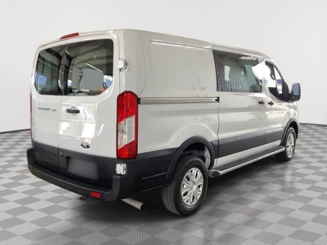 FORD TRANSIT 250 - 4
