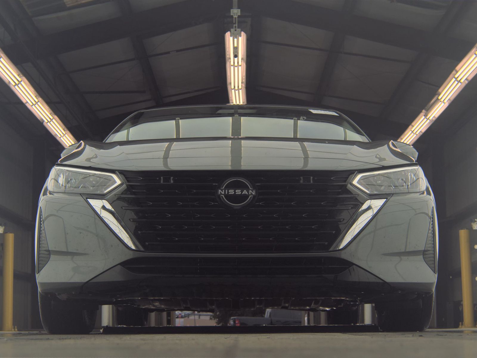 NISSAN SENTRA - 4