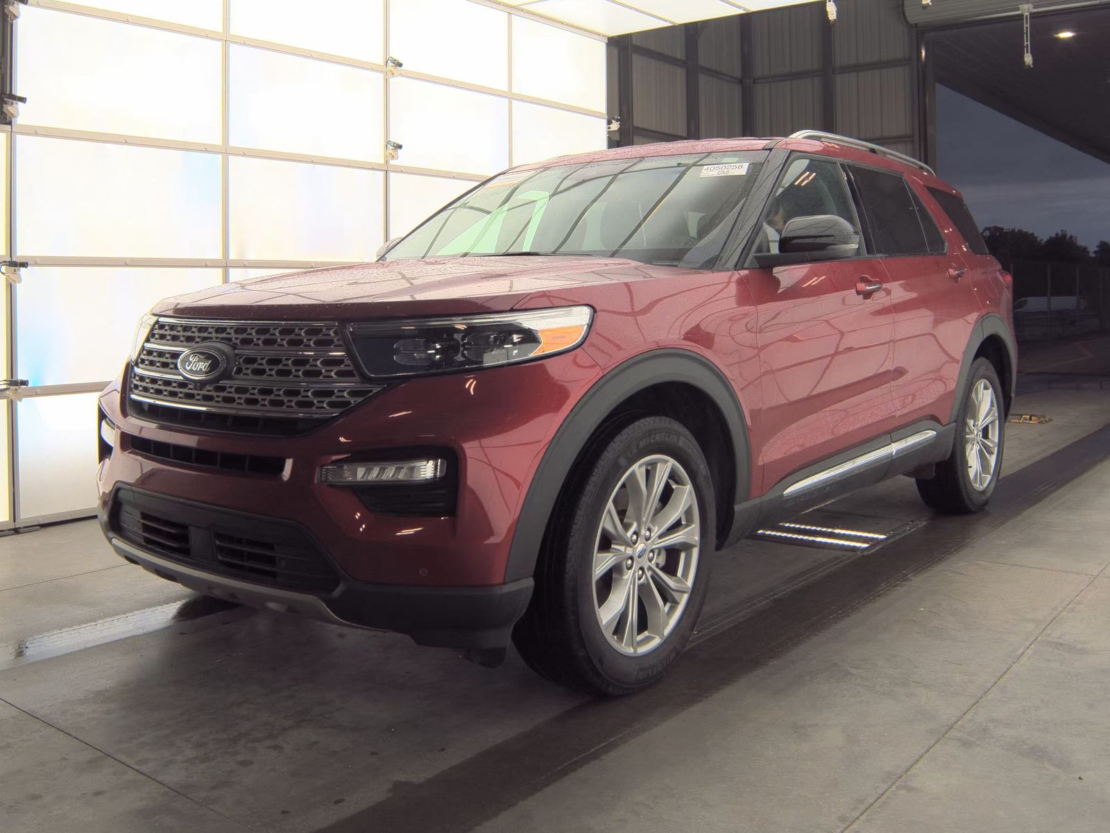 FORD EXPLORER - 1