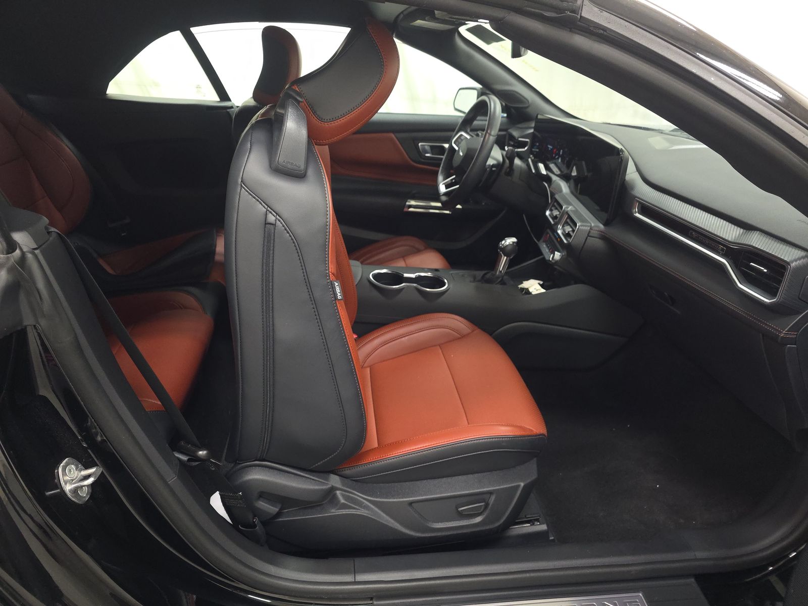 FORD MUSTANG - 9