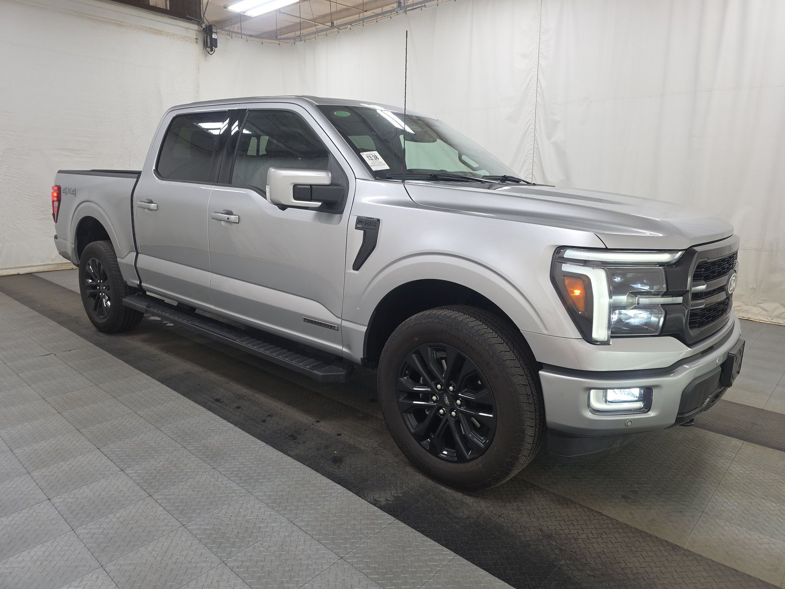 FORD F-150 - 4