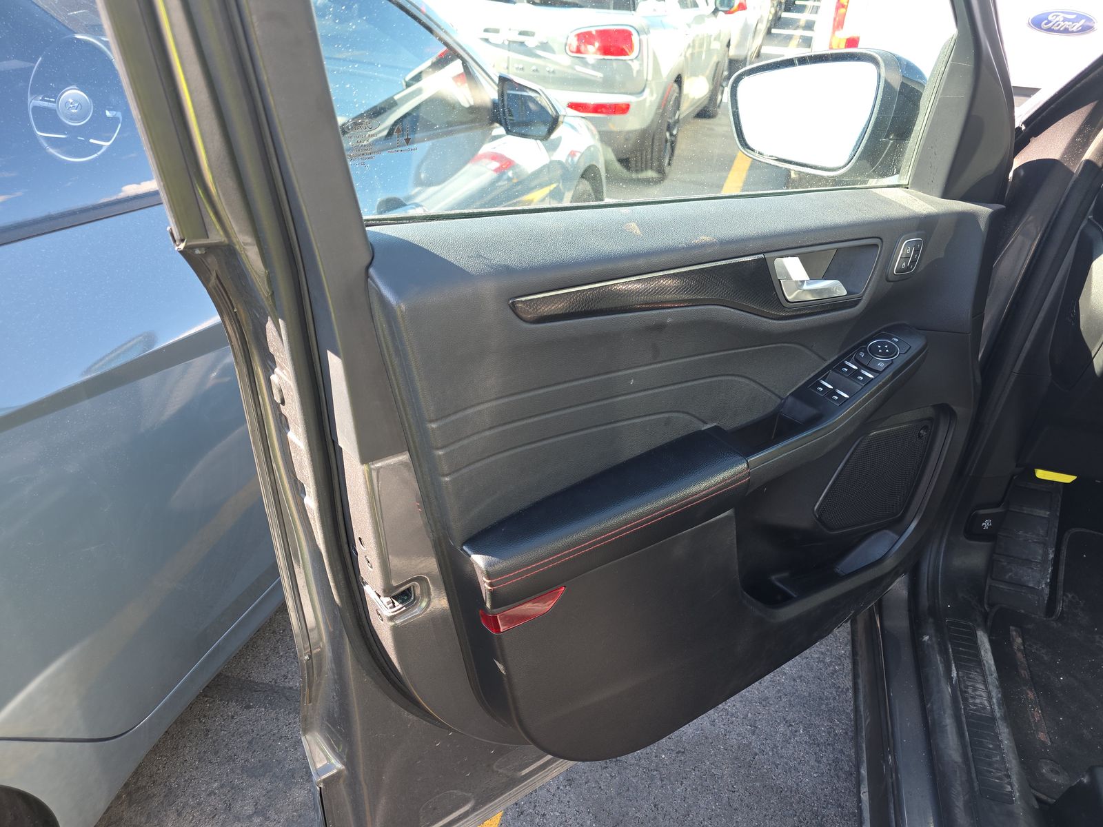 FORD ESCAPE - 10