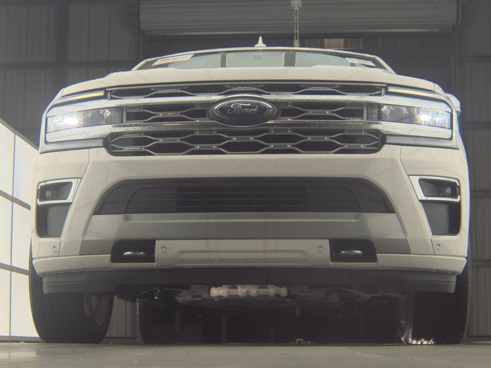 FORD EXPEDITION - 4