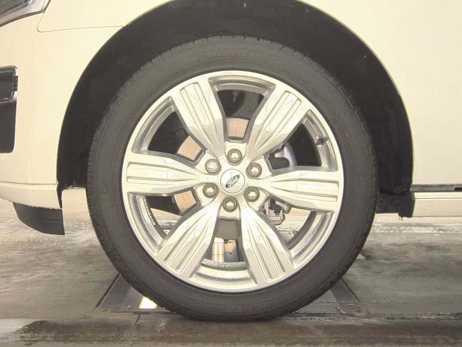 FORD EXPEDITION - 10