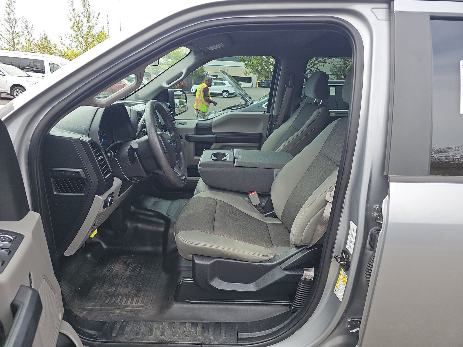 FORD F-150 - 8