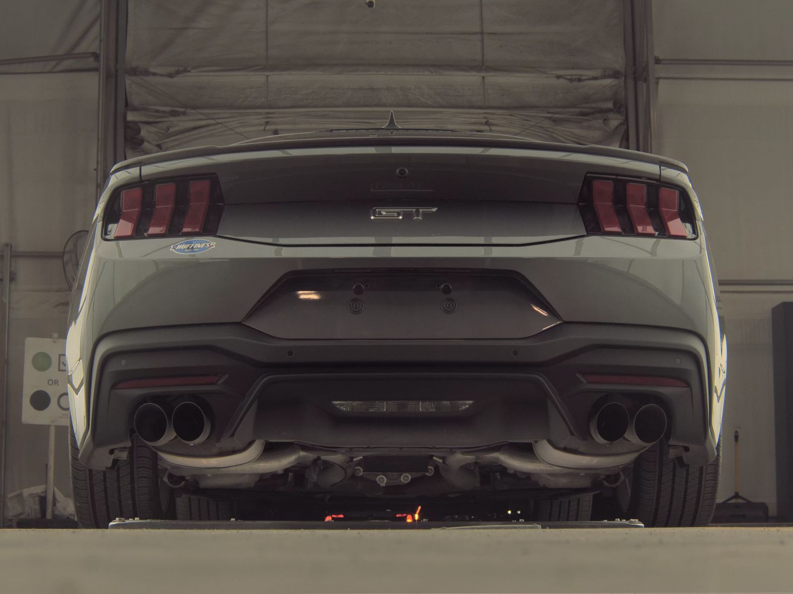 FORD MUSTANG - 8