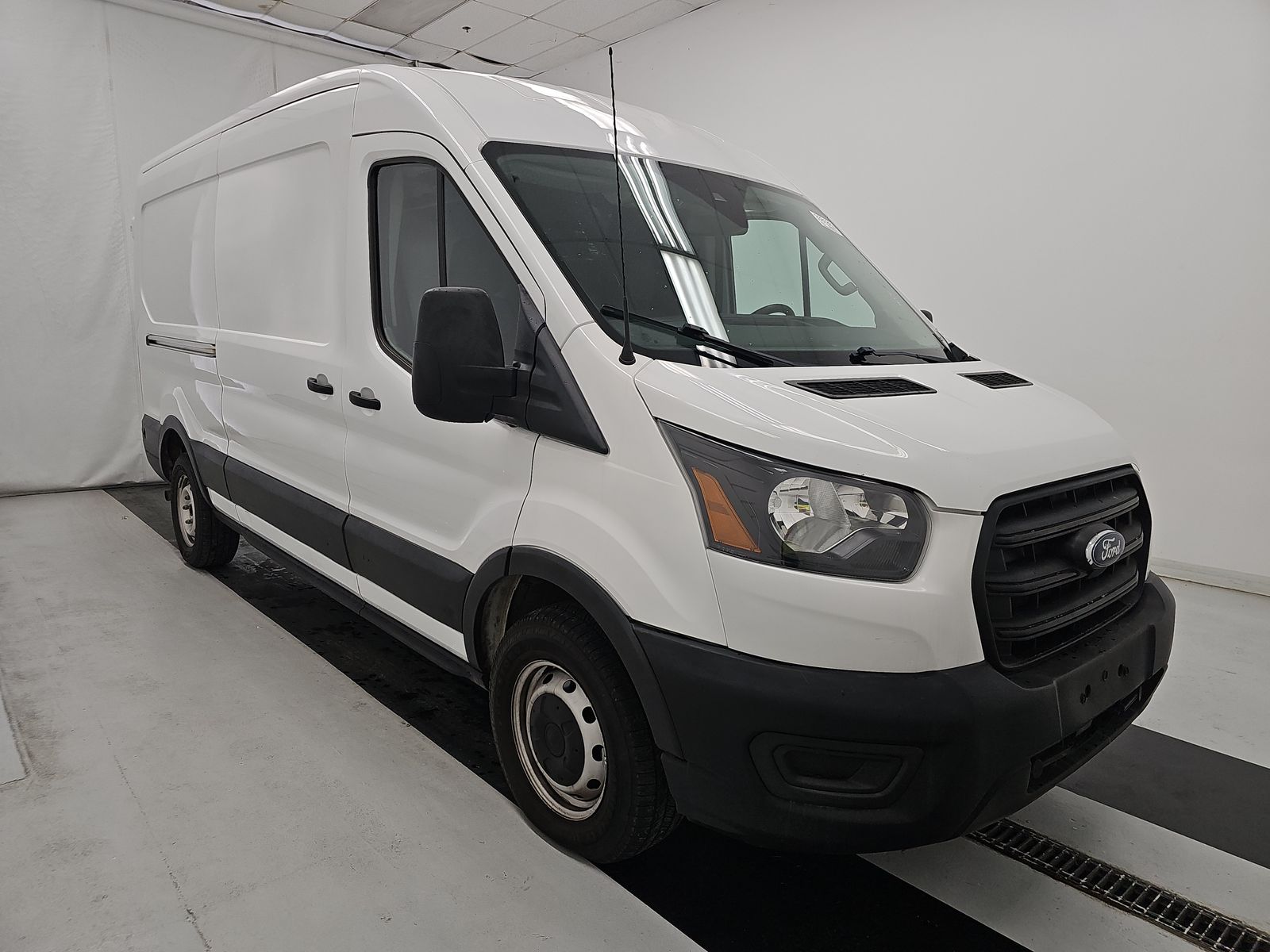 FORD TRANSIT 250 - 4