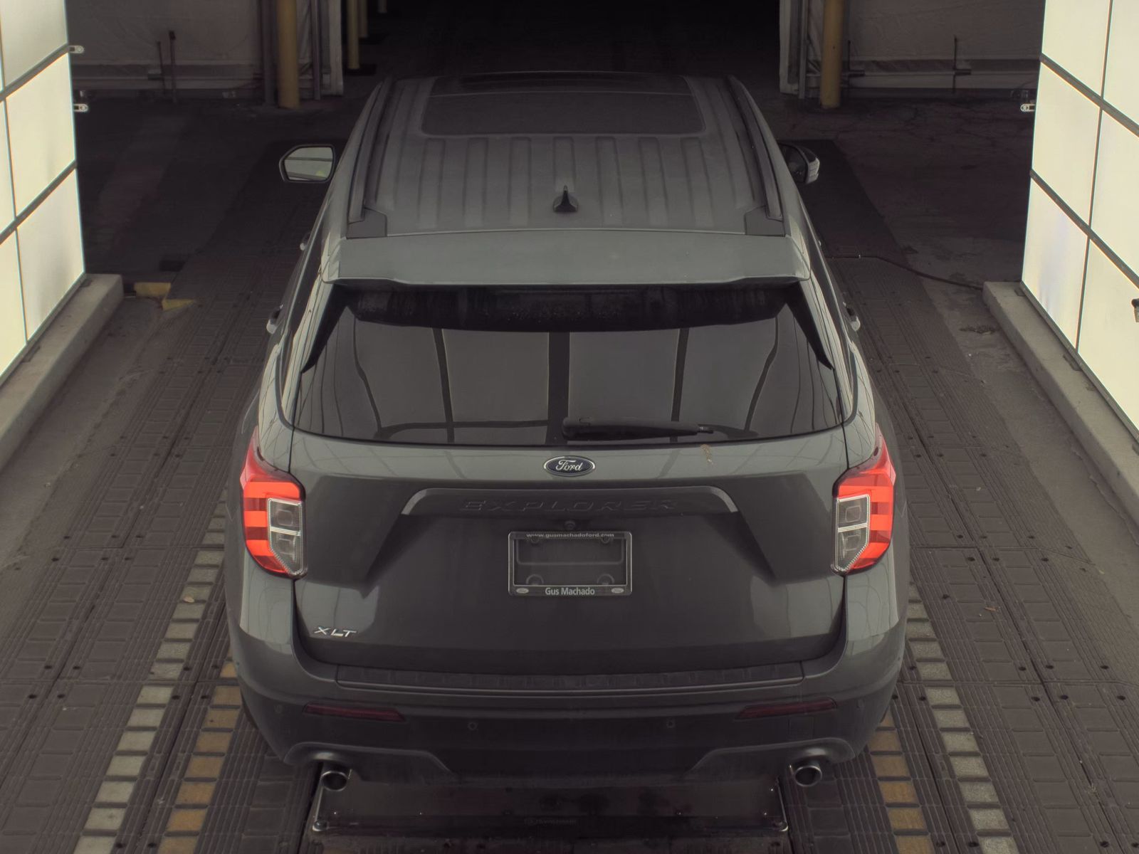 FORD EXPLORER - 7