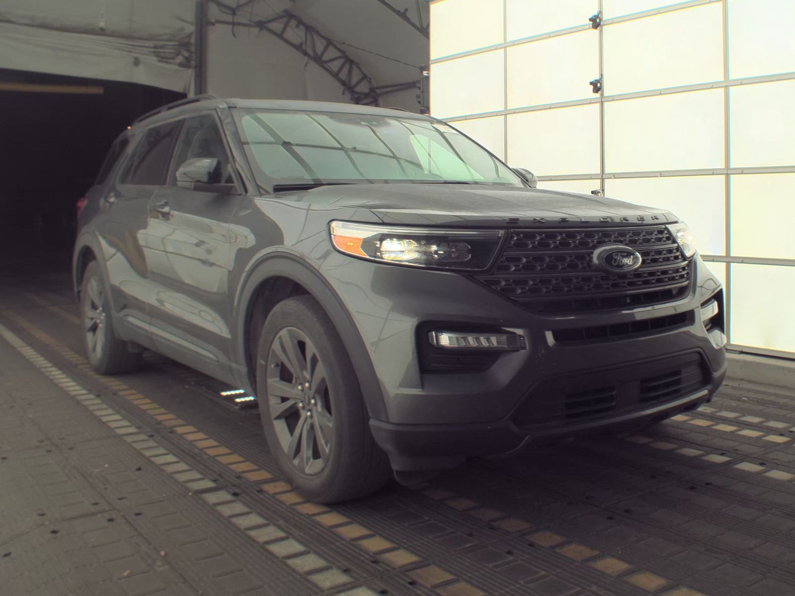 FORD EXPLORER - 5