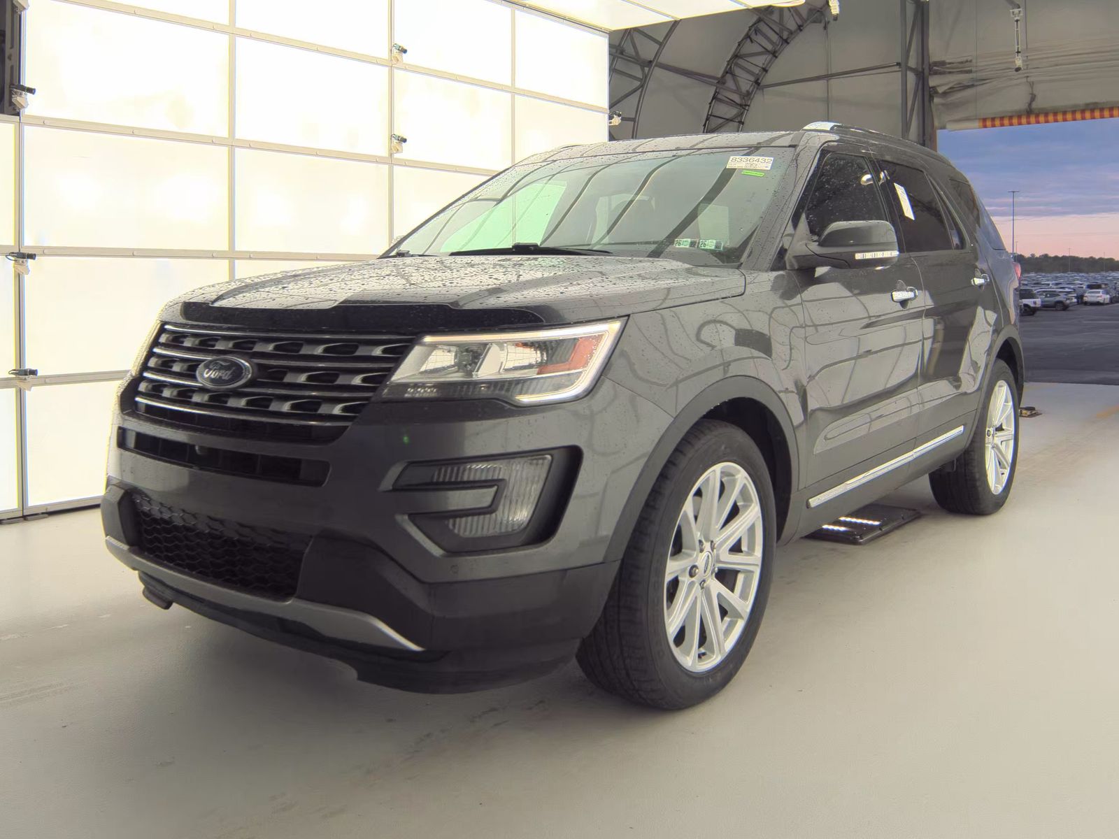 FORD EXPLORER - 1