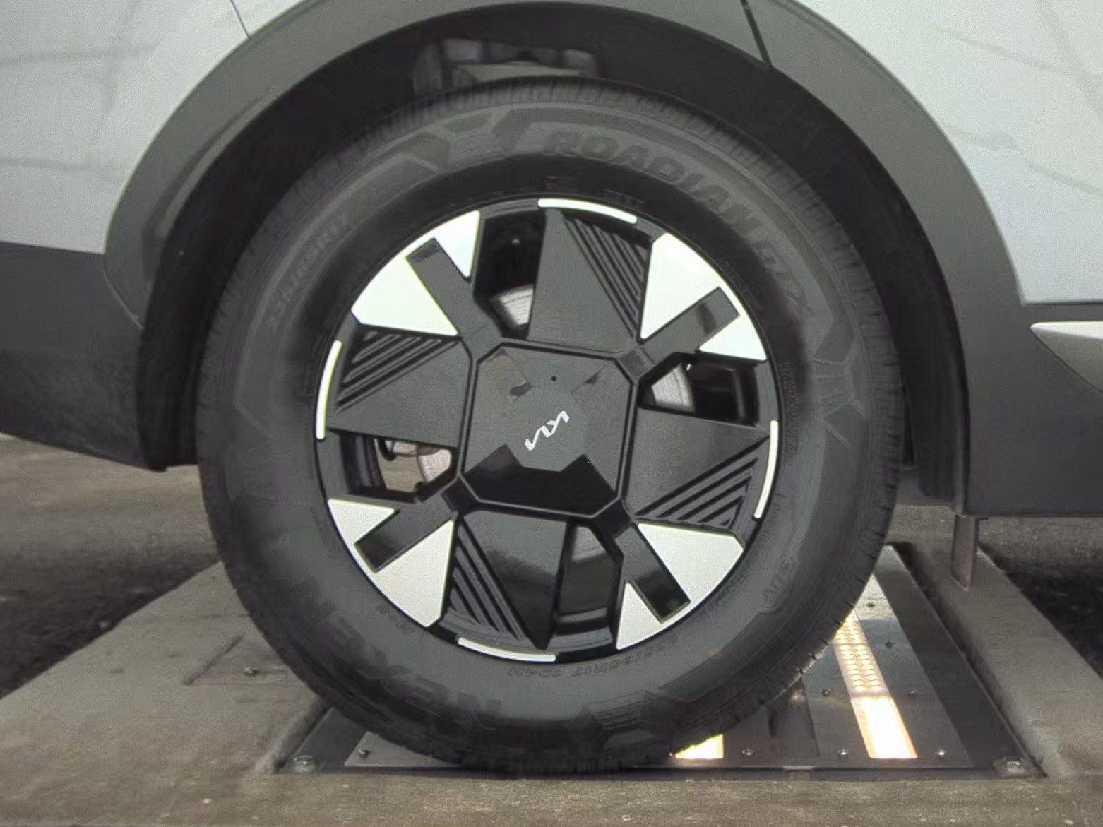 2026 Kia Sportage Hybrid LX FWD
