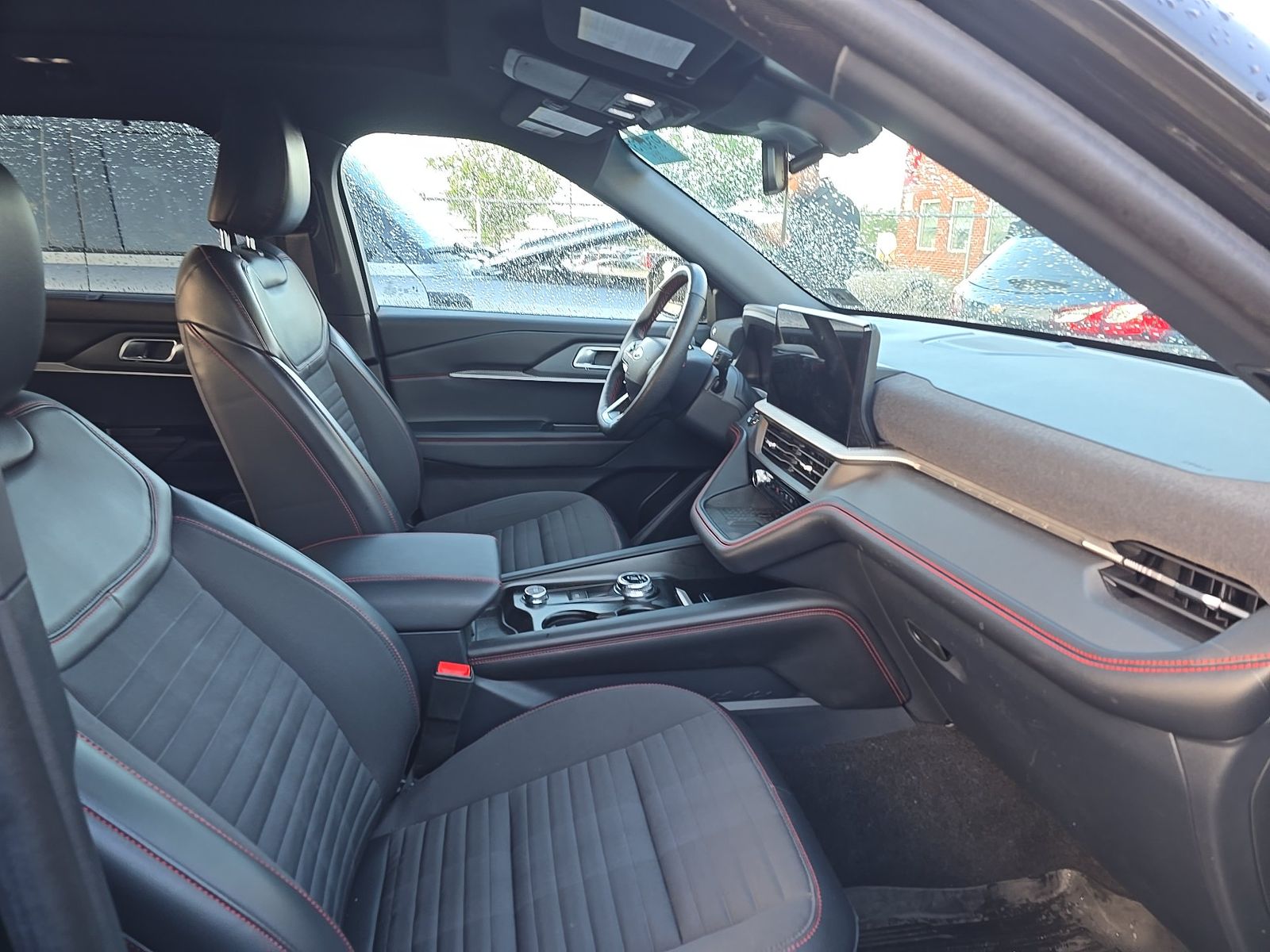 FORD EXPLORER - 9