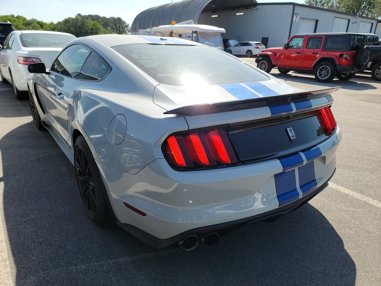 FORD MUSTANG - 7