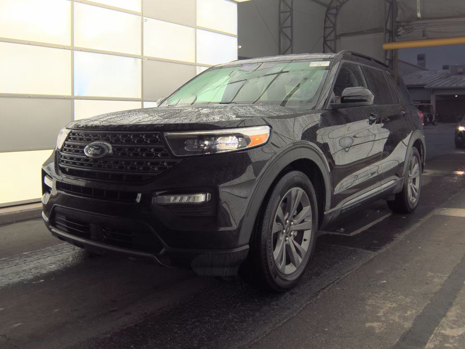 FORD EXPLORER - 1