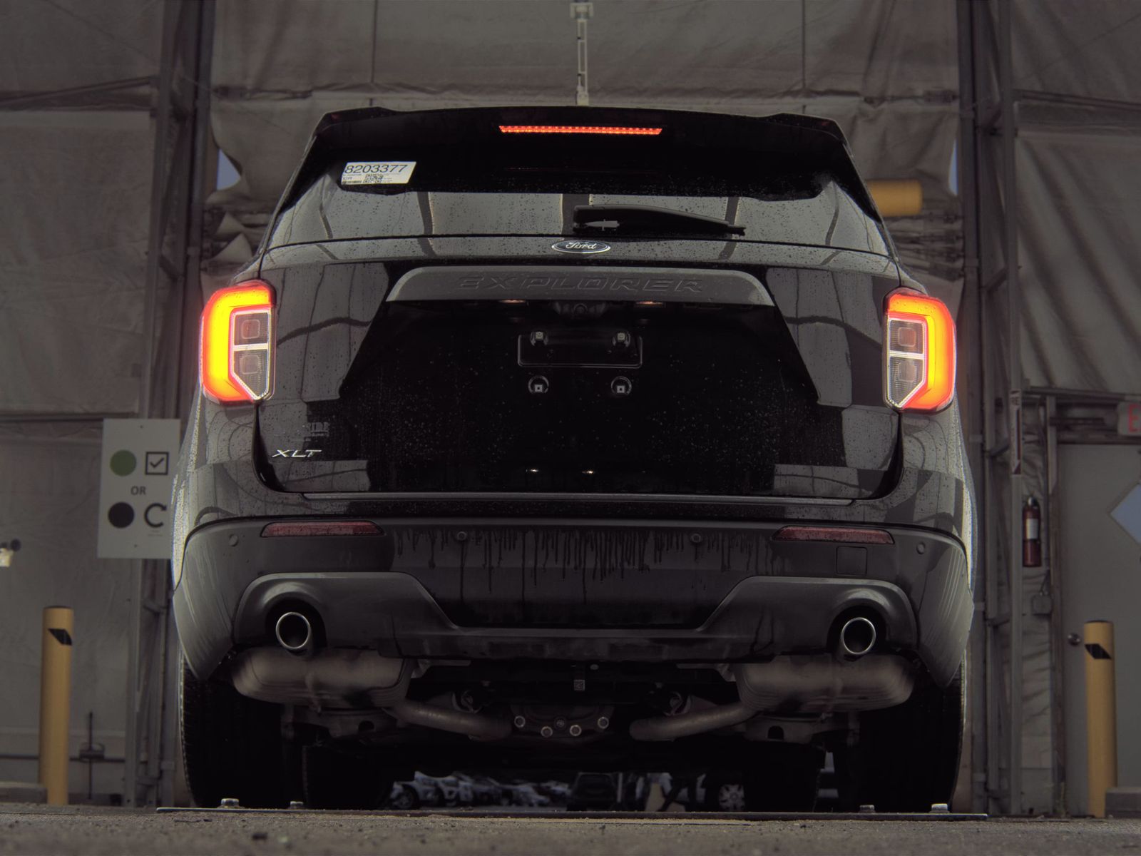 FORD EXPLORER - 8