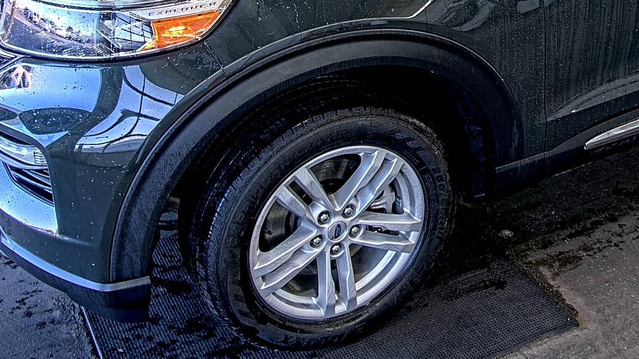 FORD EXPLORER - 8