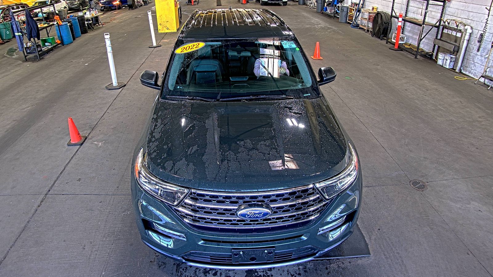 FORD EXPLORER - 3