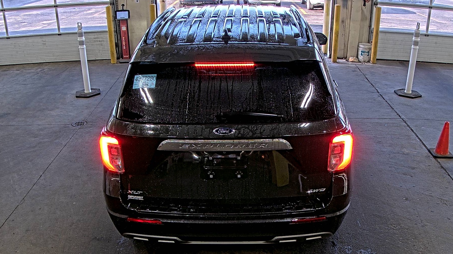 FORD EXPLORER - 6