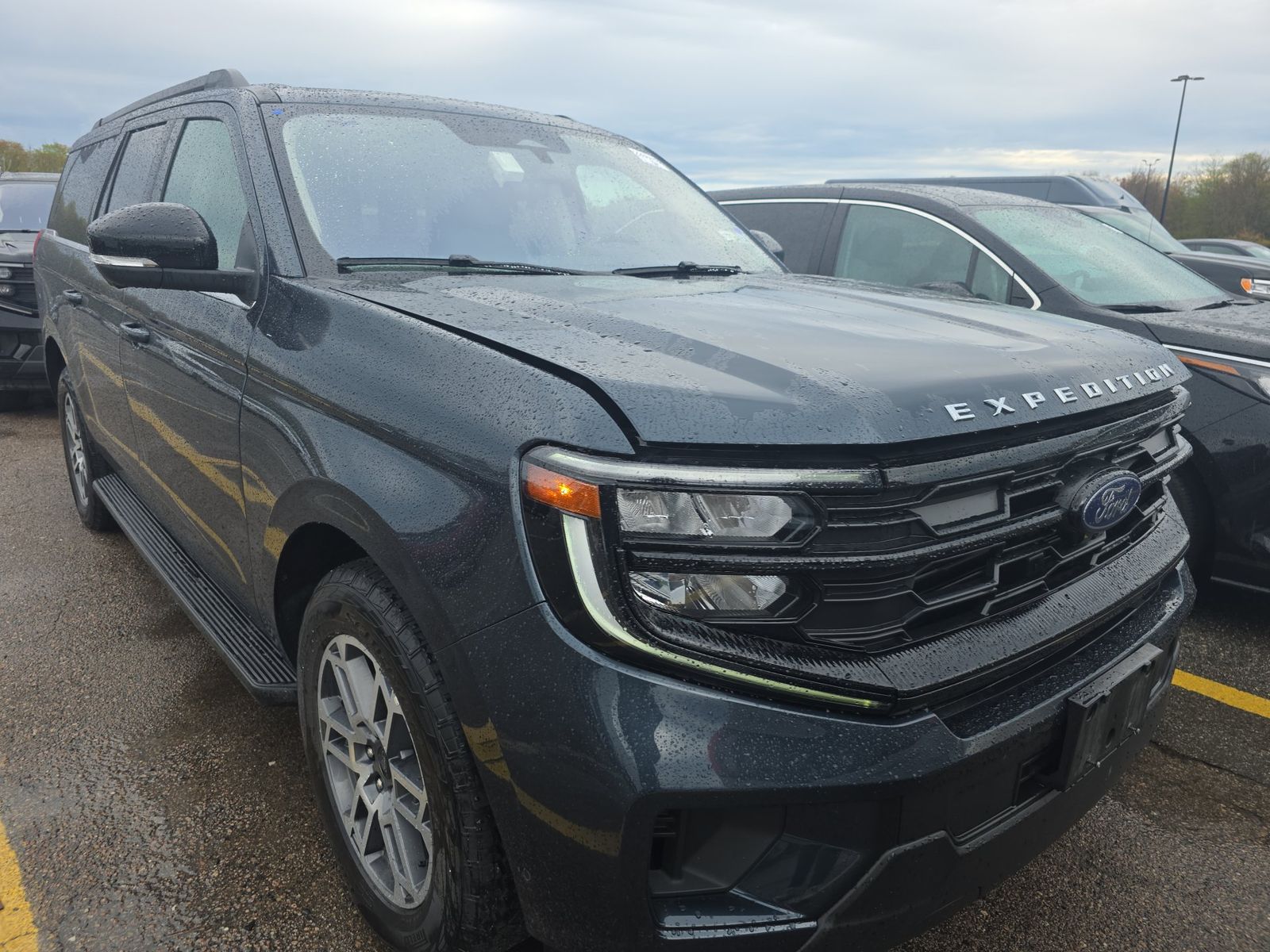 FORD EXPEDITION MAX - 4