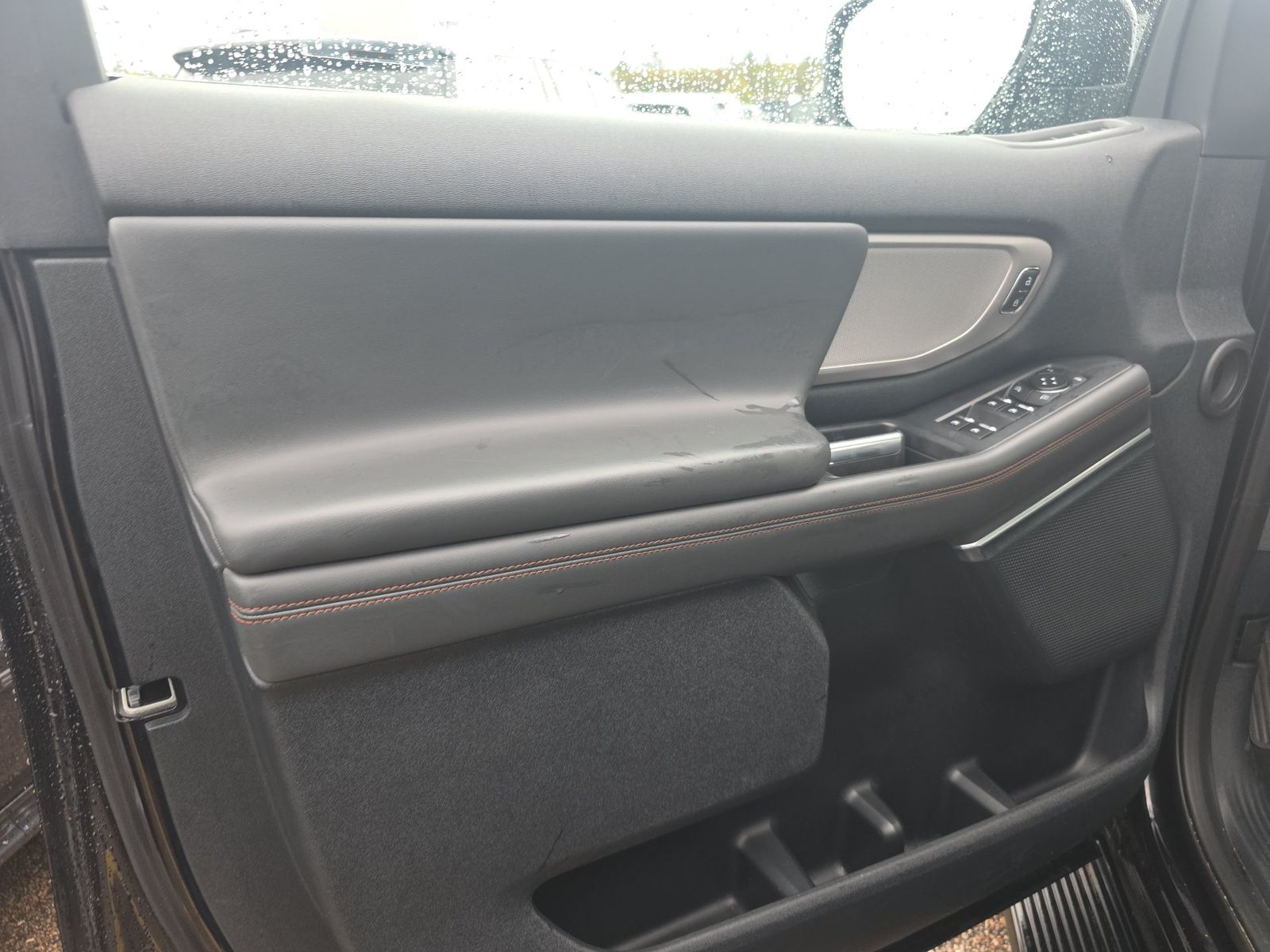 FORD EXPEDITION - 10