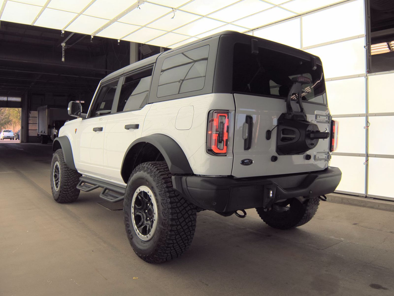 FORD BRONCO - 9