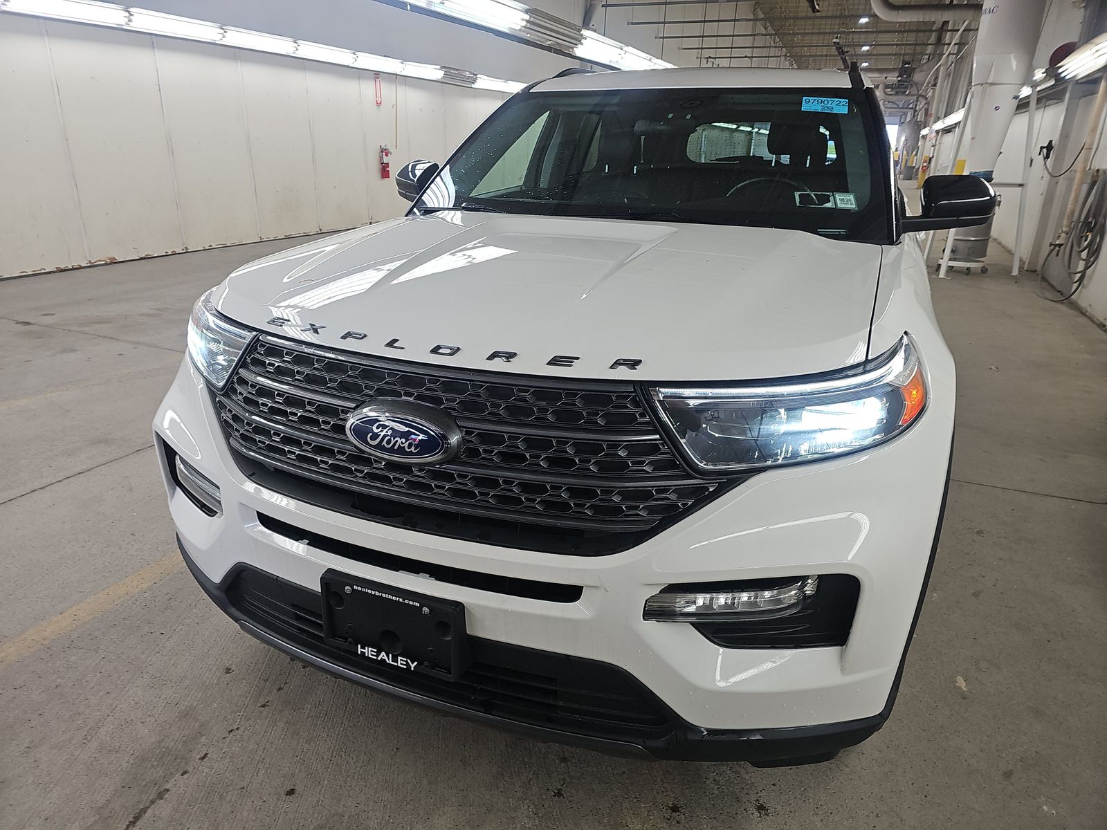 FORD EXPLORER - 3
