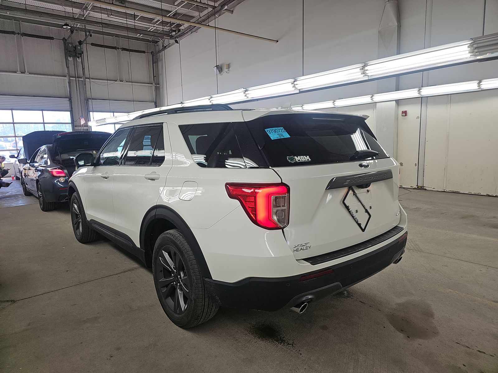 FORD EXPLORER - 7