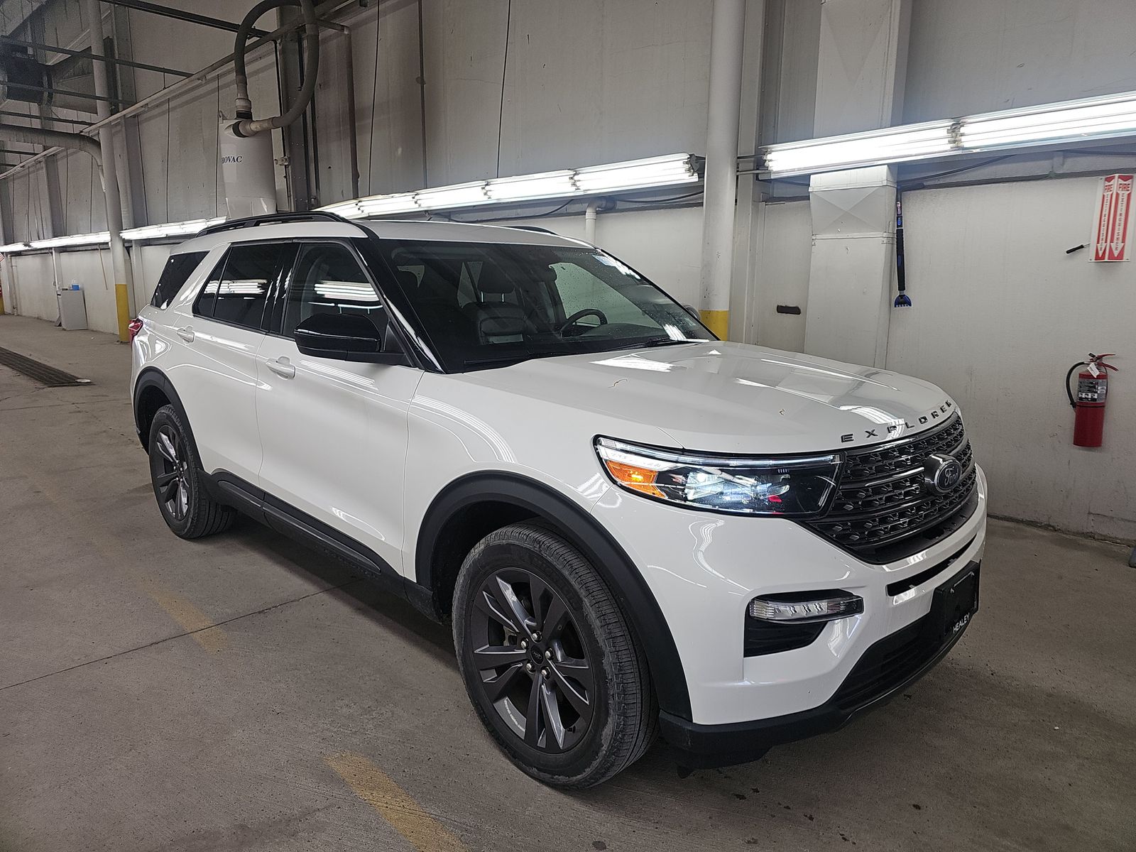 FORD EXPLORER - 4