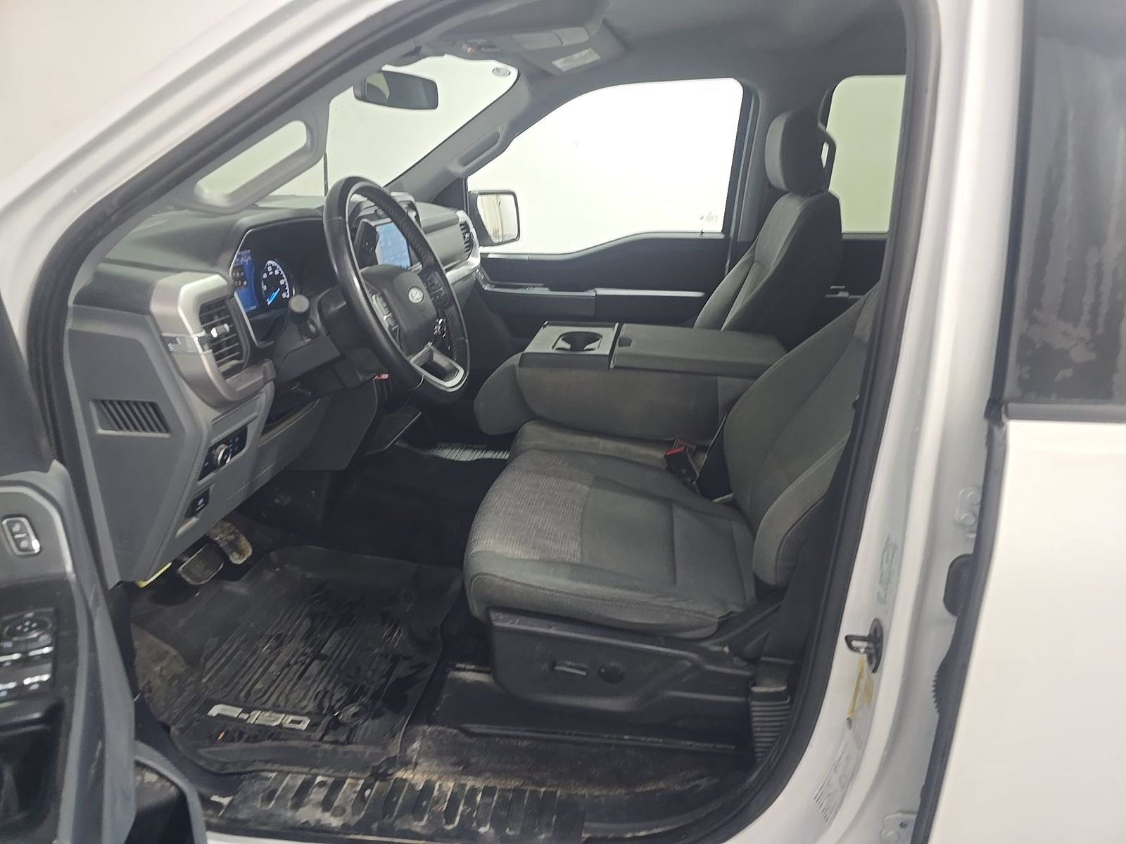 FORD F-150 - 8