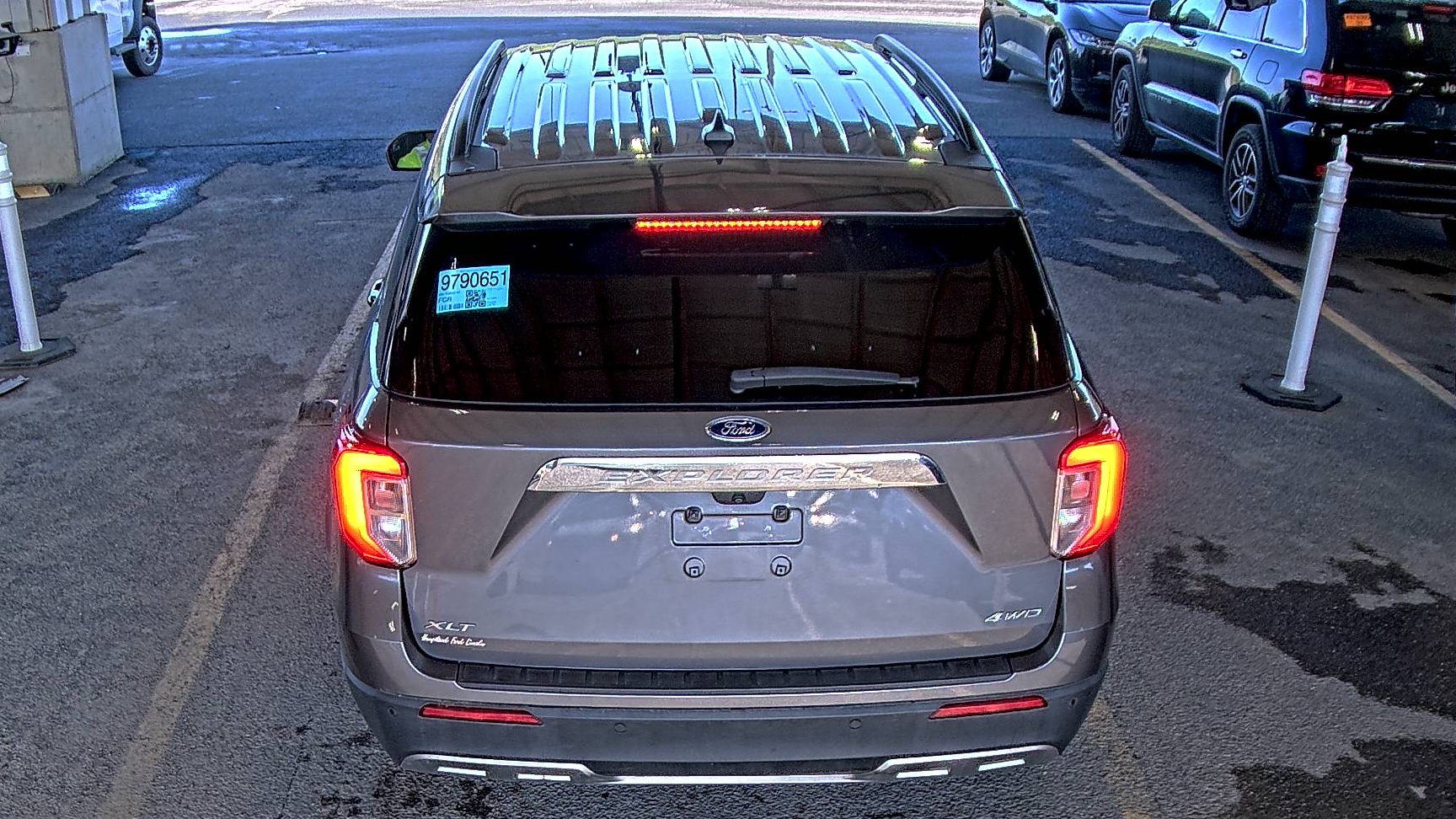FORD EXPLORER - 6