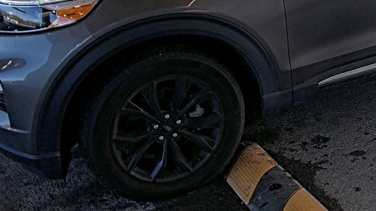 FORD EXPLORER - 8