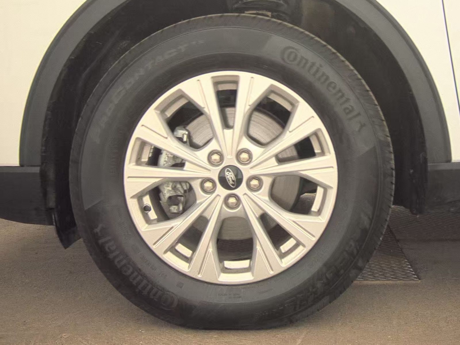 FORD ESCAPE - 10