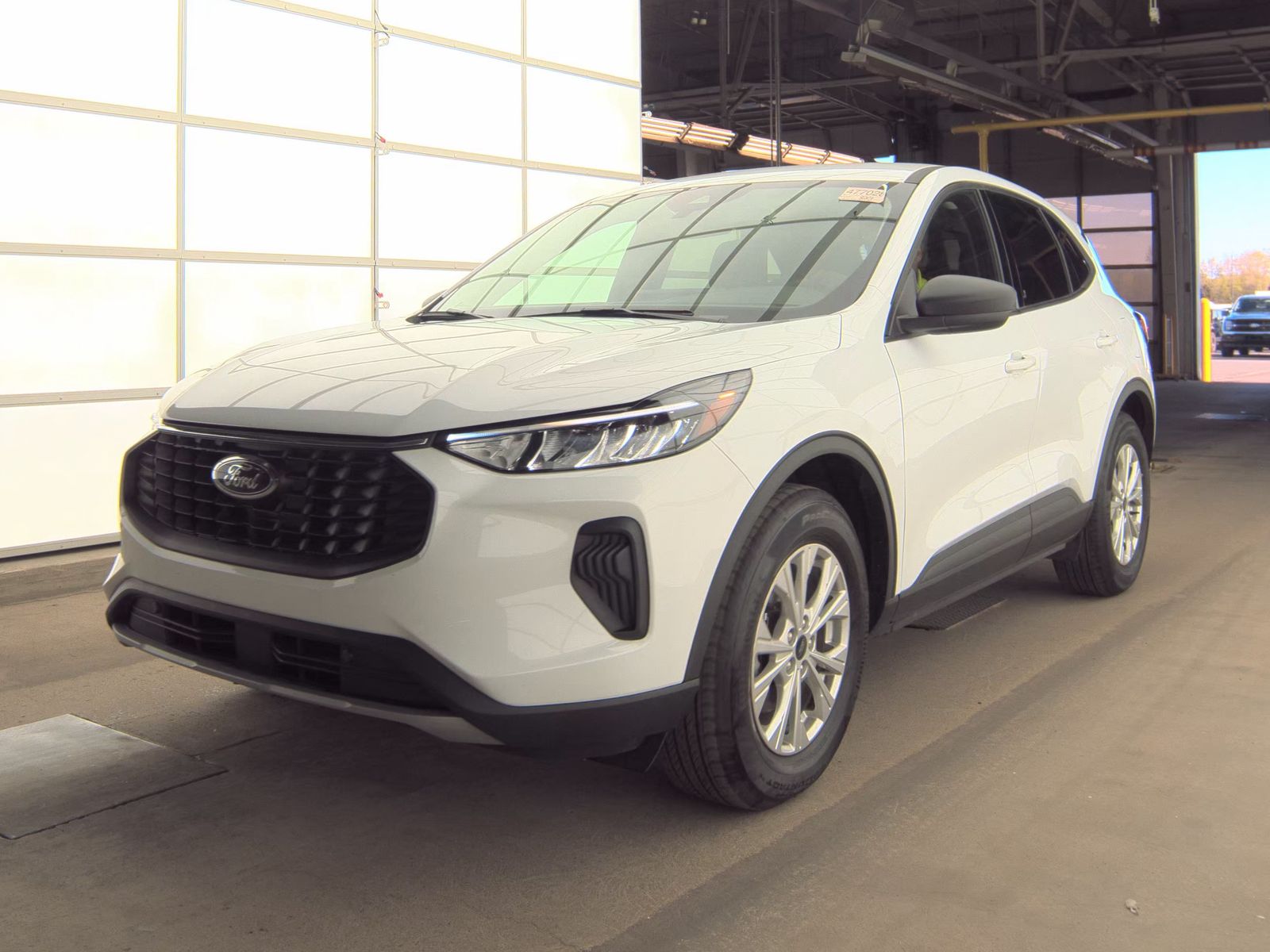 FORD ESCAPE - 1