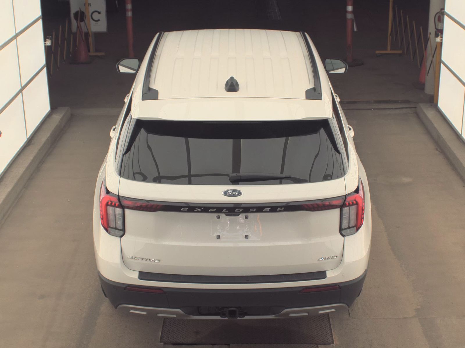 FORD EXPLORER - 7