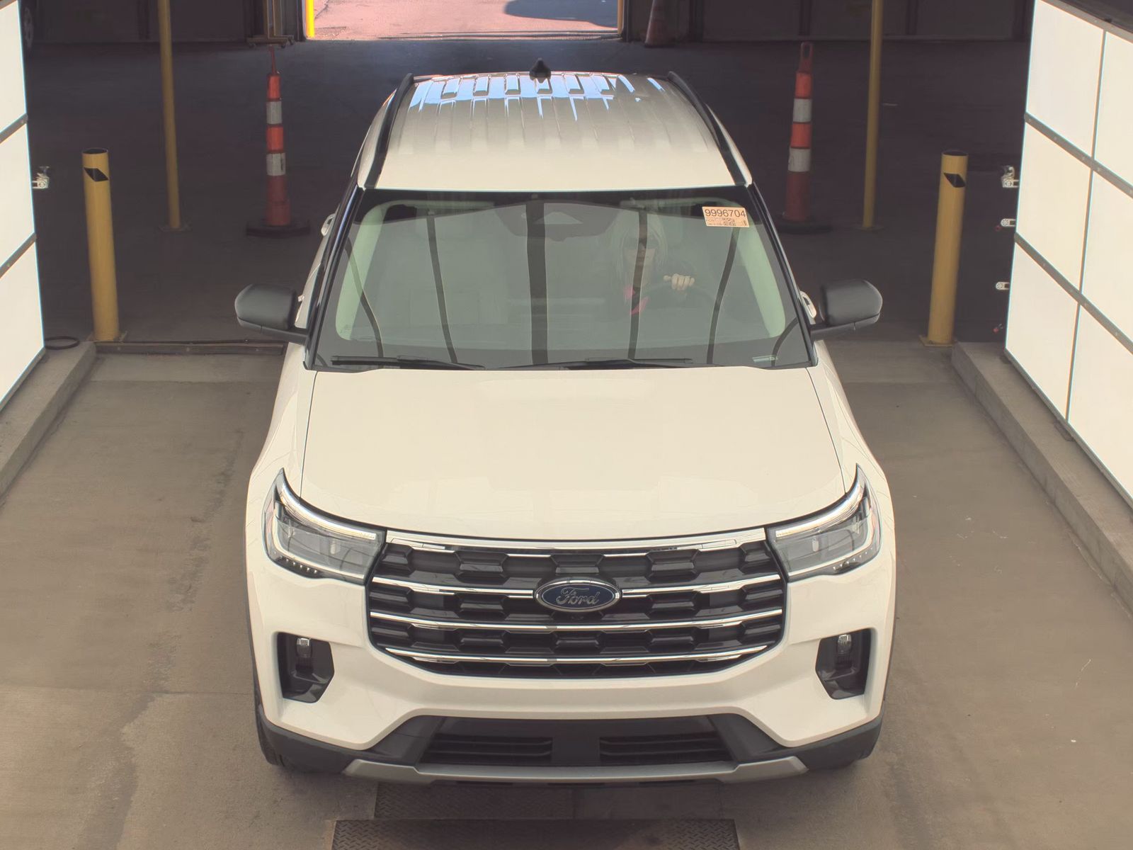 FORD EXPLORER - 3