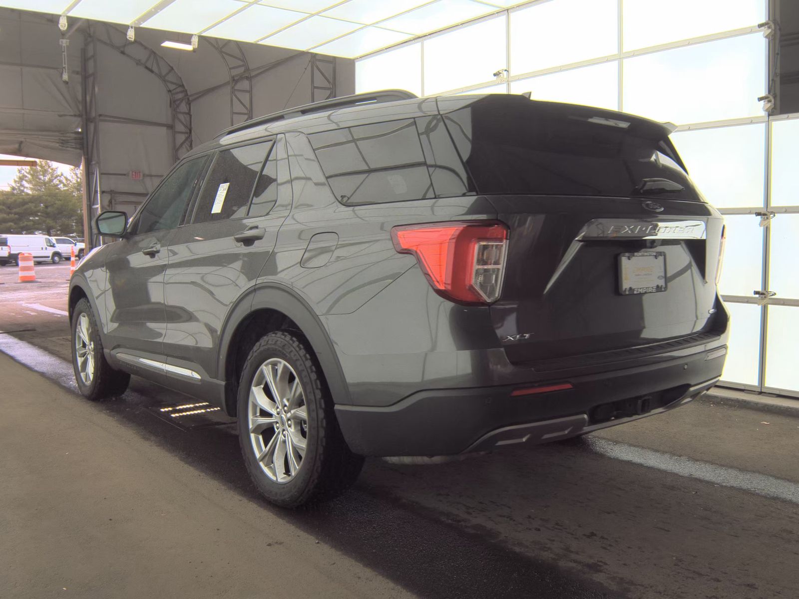 FORD EXPLORER - 9