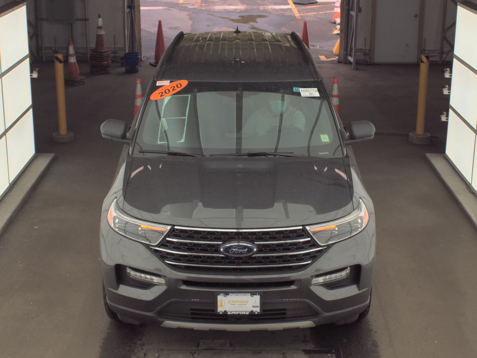 FORD EXPLORER - 3