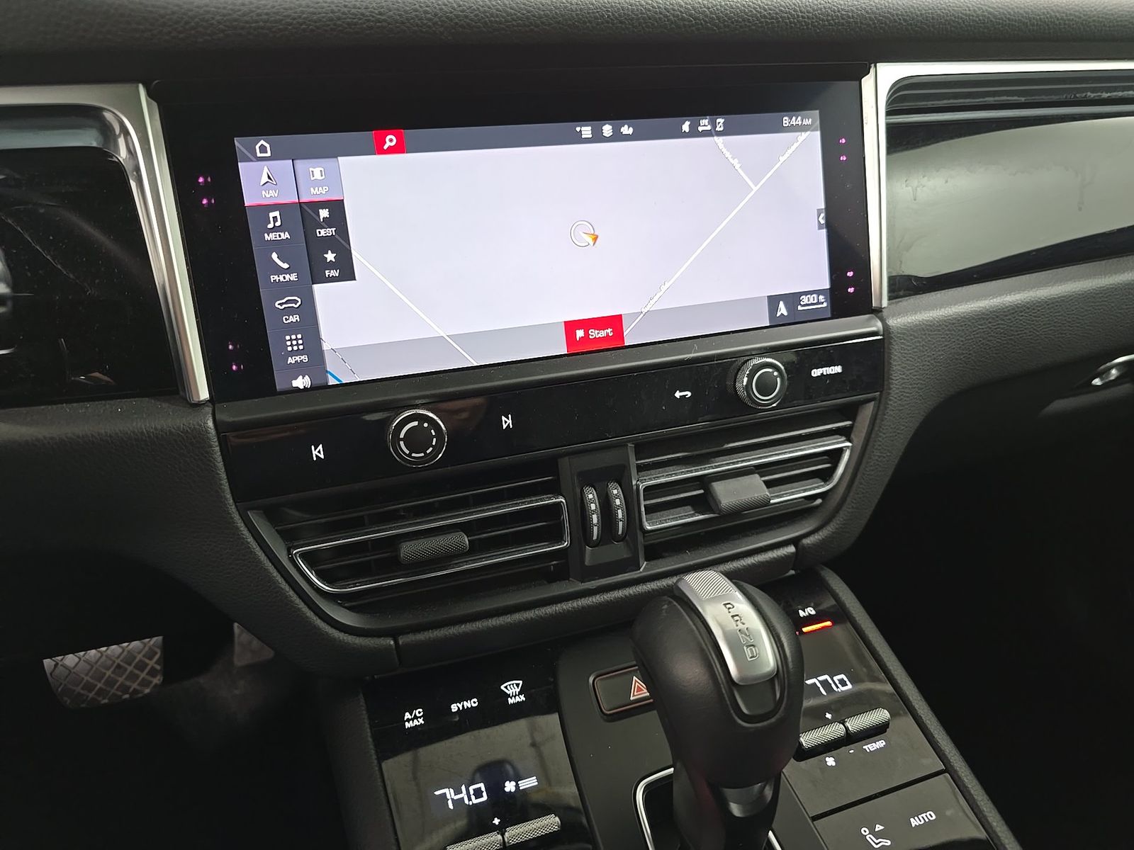 2023 Porsche Macan Base AWD