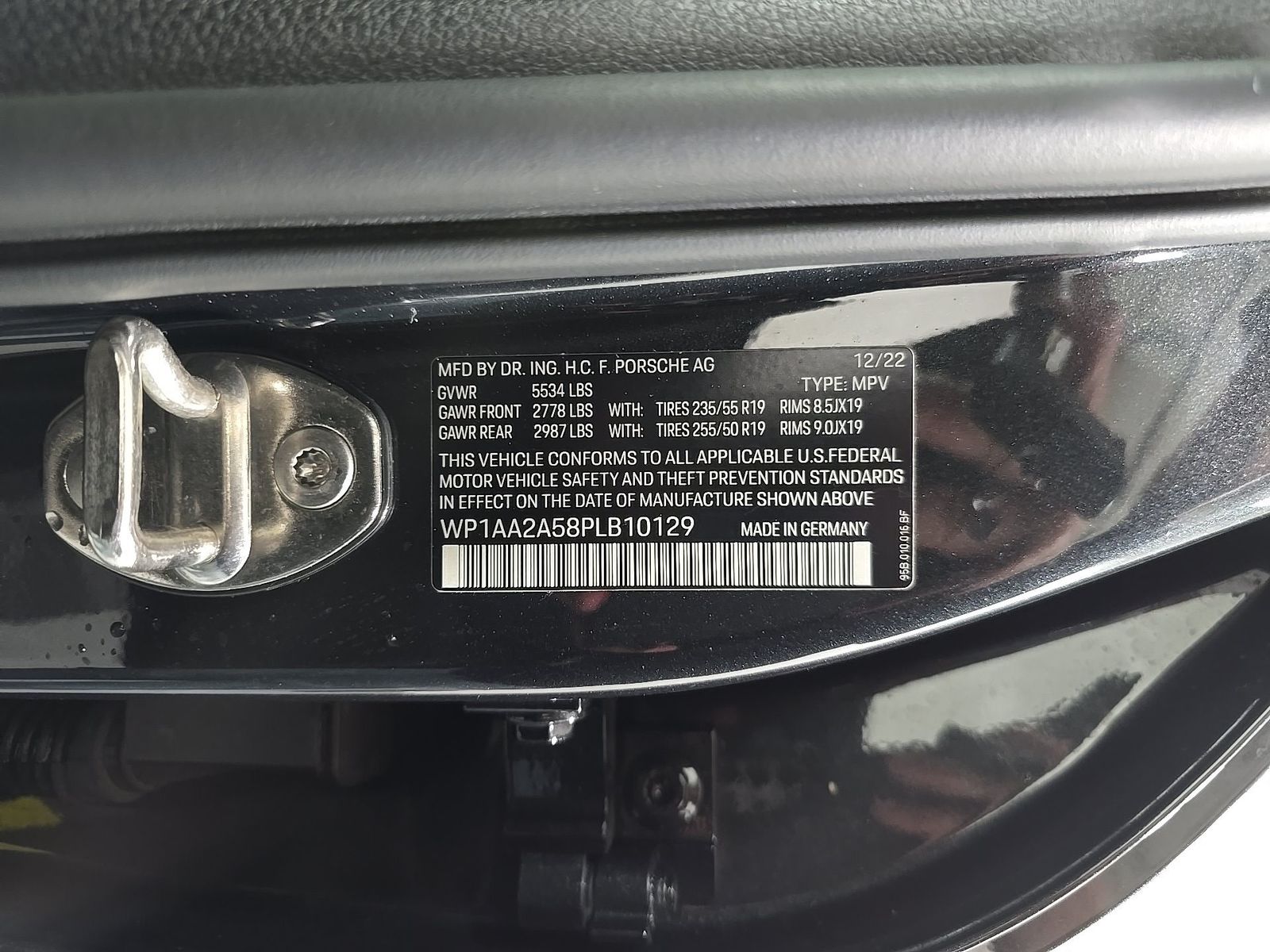 2023 Porsche Macan Base AWD