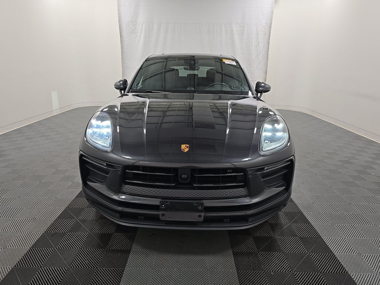 2023 Porsche Macan Base AWD