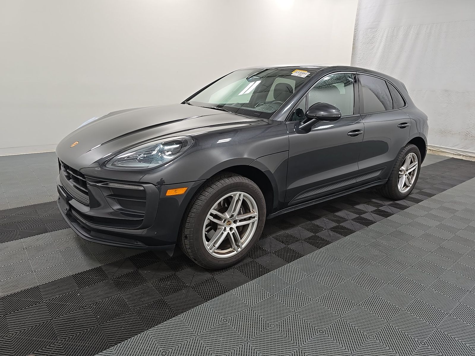 2023 Porsche Macan Base AWD