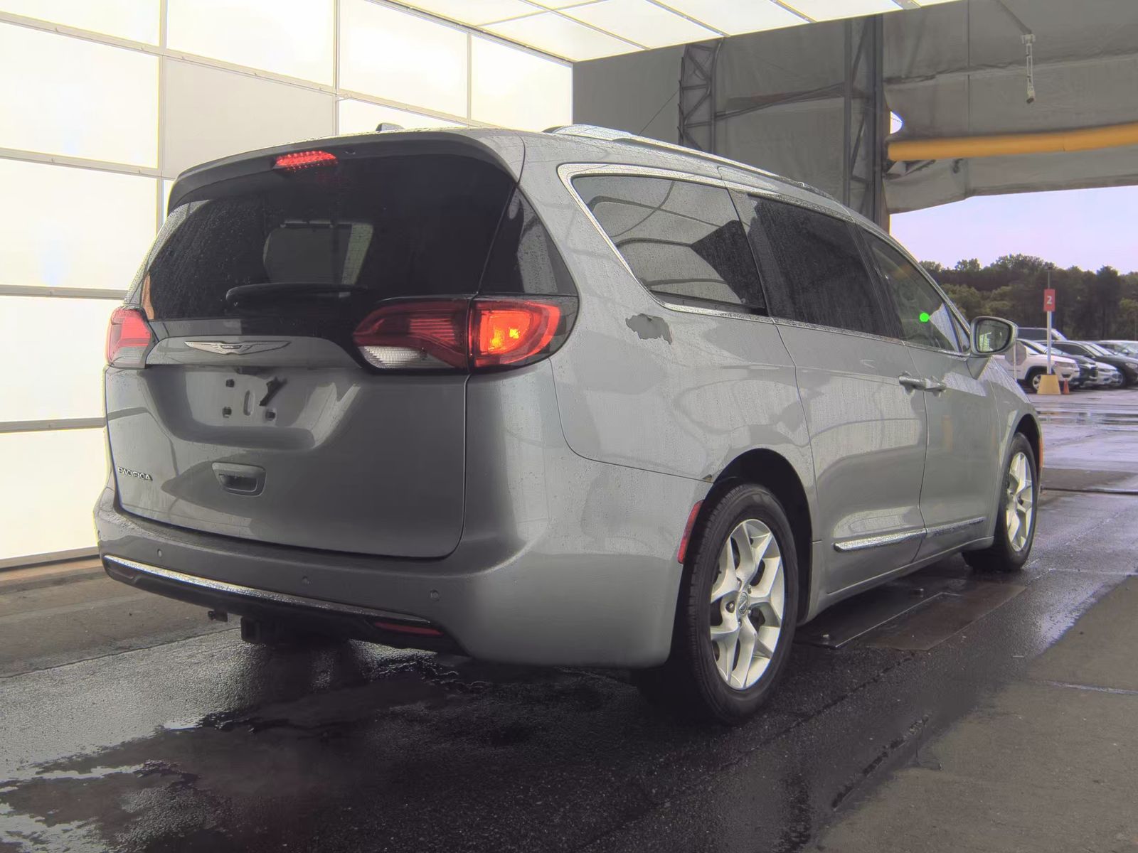 2020 Chrysler Pacifica Touring L Plus FWD