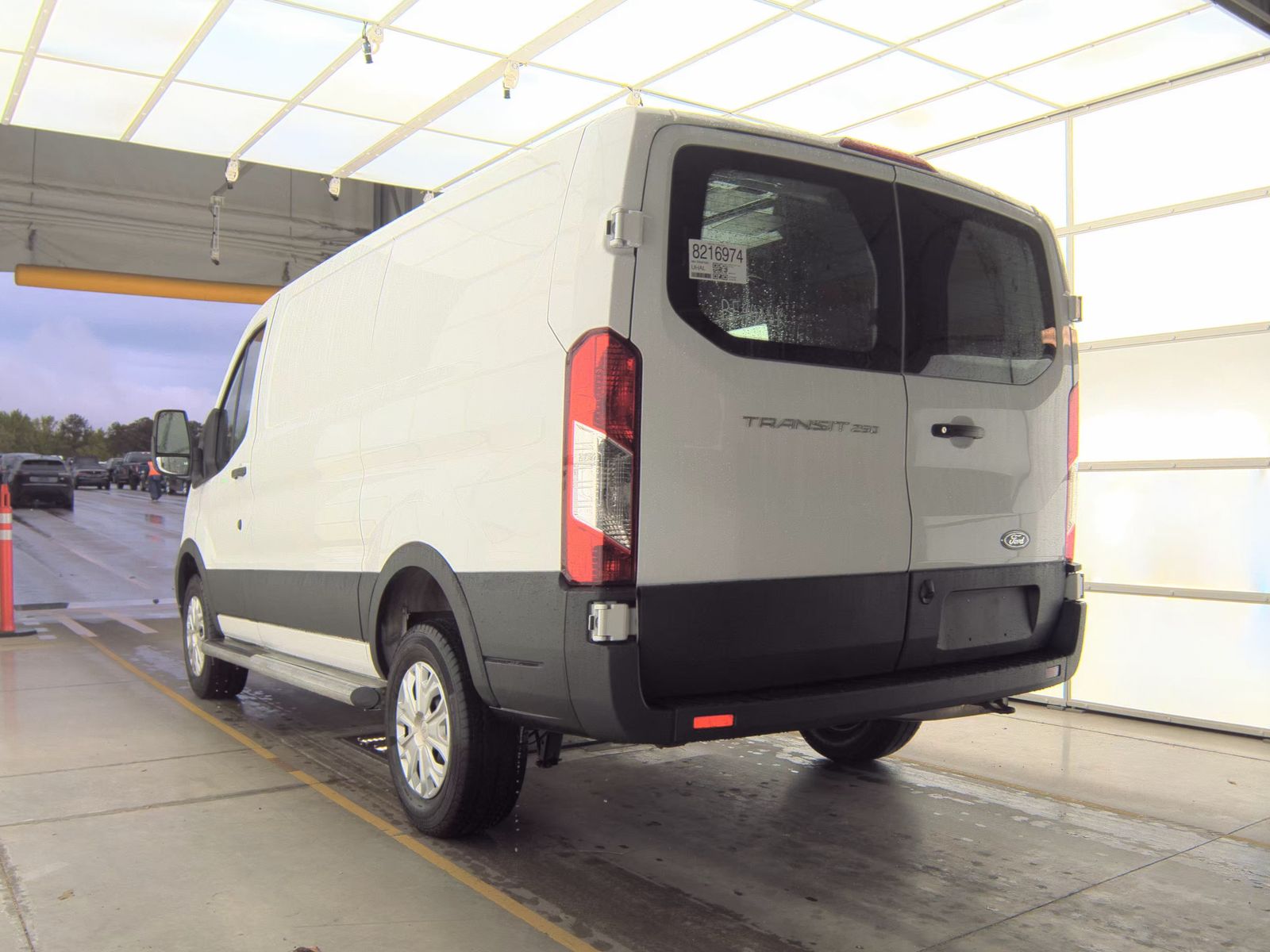 FORD TRANSIT 250 - 9