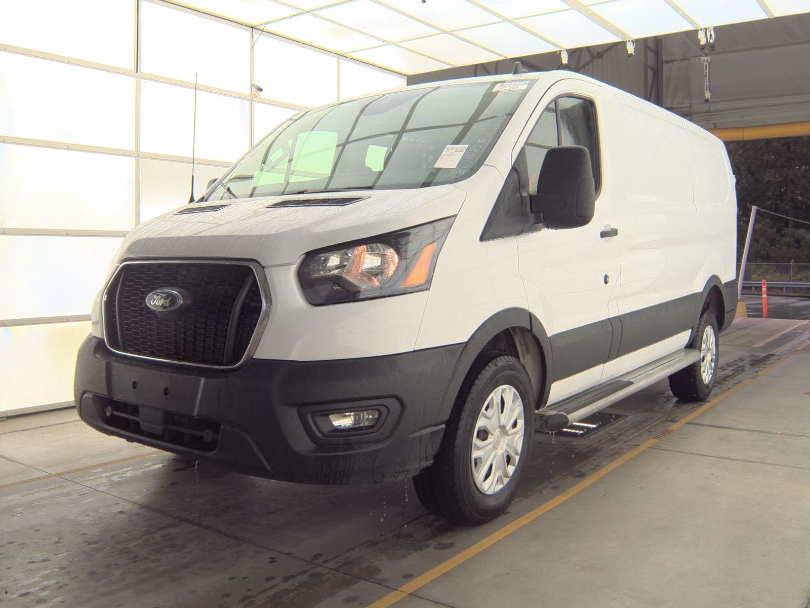 FORD TRANSIT 250 - 1