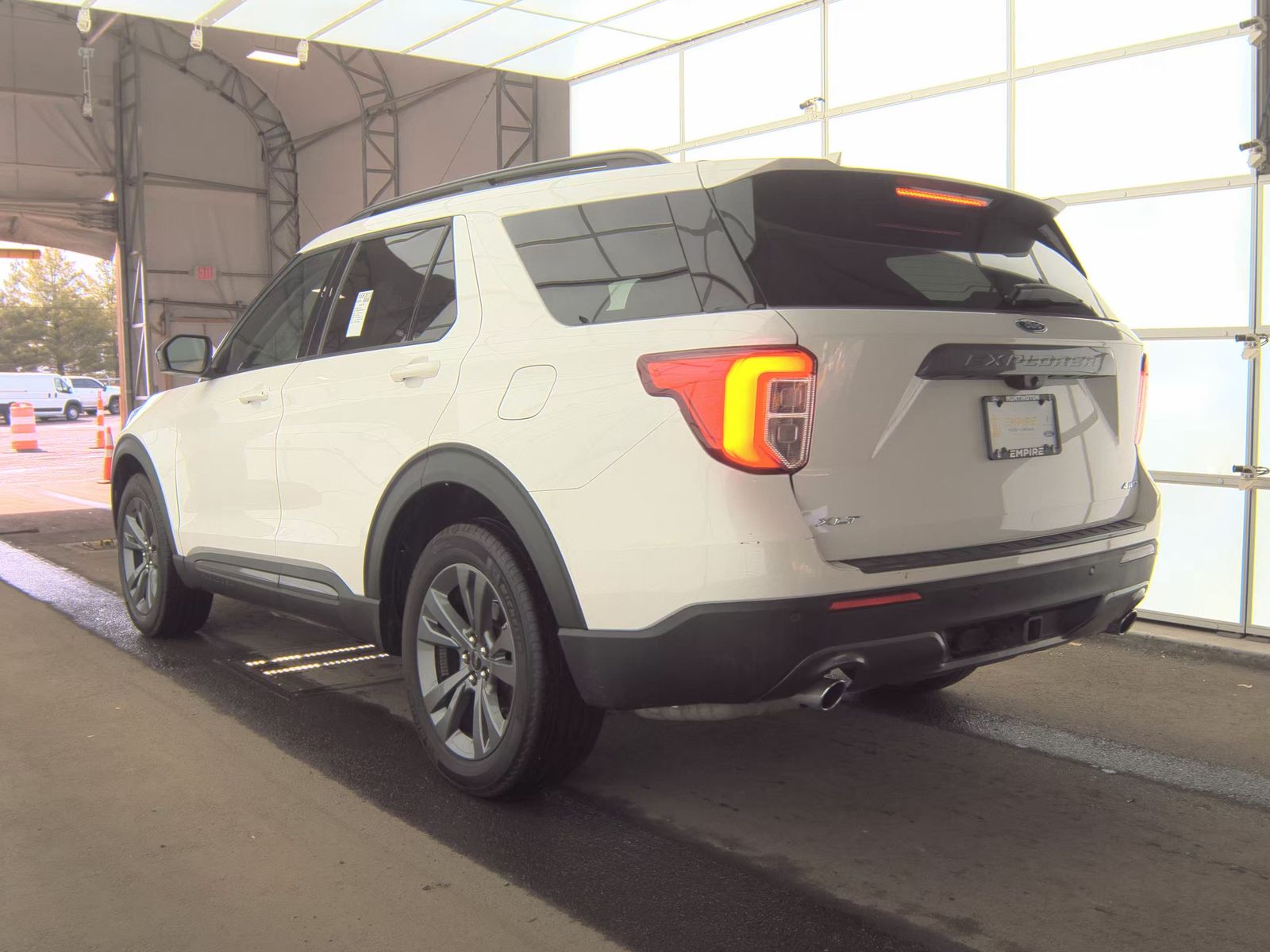 FORD EXPLORER - 9