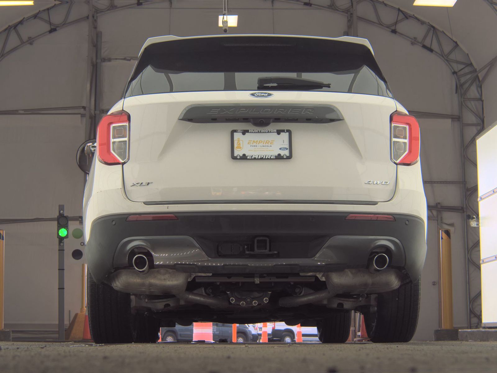 FORD EXPLORER - 8