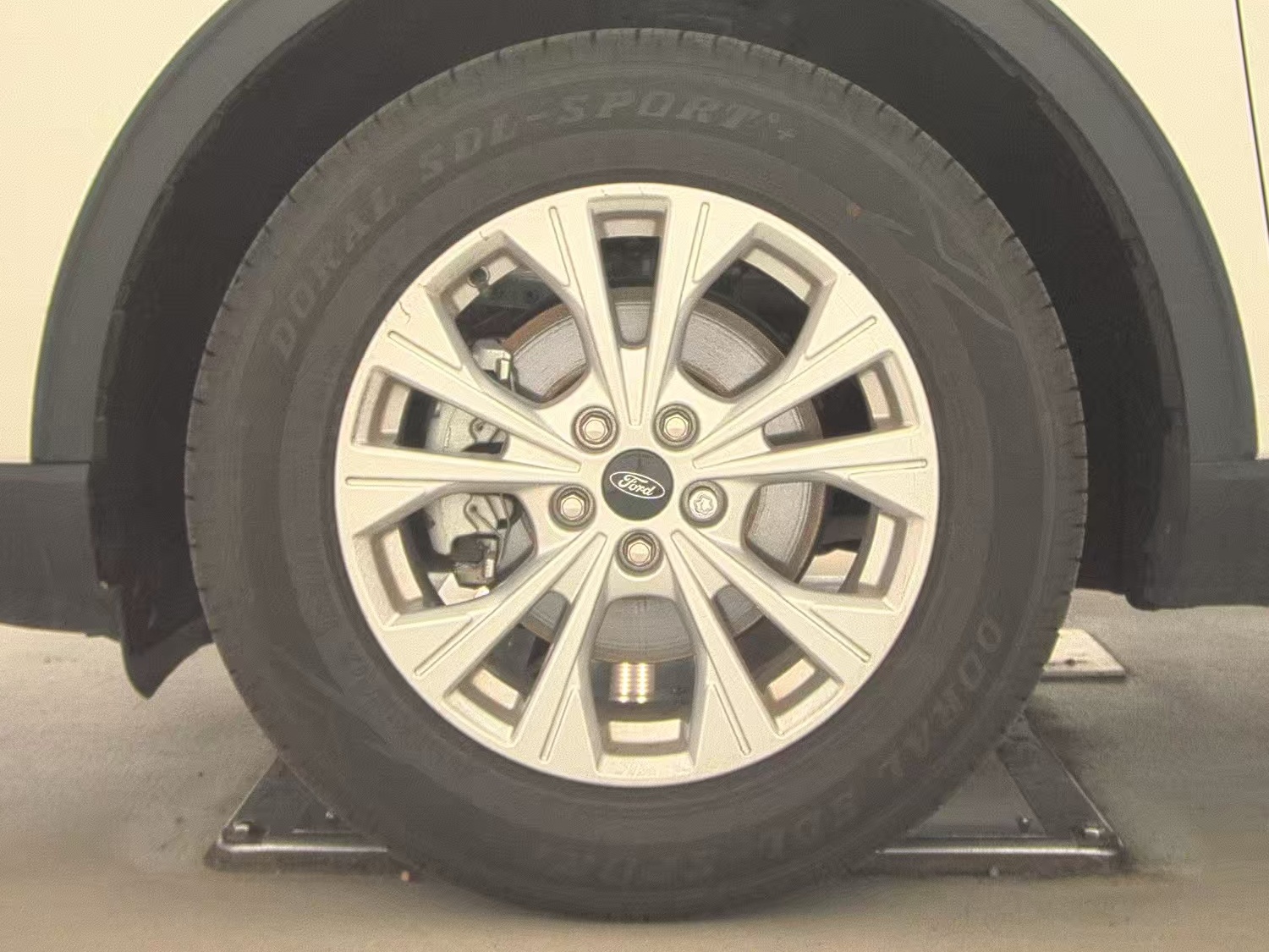 FORD ESCAPE - 10